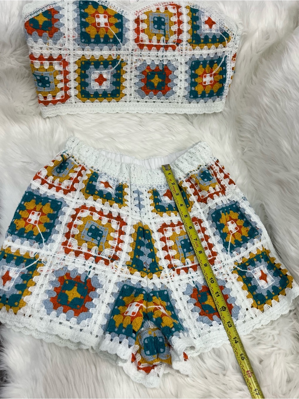 Rebellion Crochet 2-Piece Set | Granny Square Crop Top (M) & Lined Shorts (S) - Picture 8 of 9